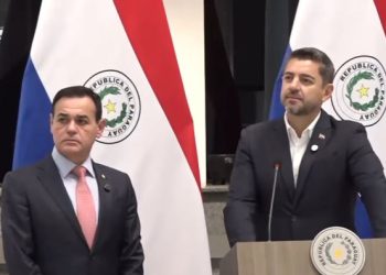 Gobierno paraguayo entrega nota de protesta al embajador brasileño y solicita restitución de archivos y trofeos de Guerra