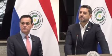 Gobierno paraguayo entrega nota de protesta al embajador brasileño y solicita restitución de archivos y trofeos de Guerra