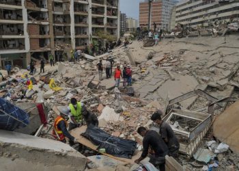 Aumenta a 3.899 la cifra de fallecidos tras los terremotos en Venezuela