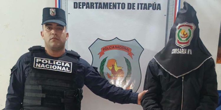 Detienen a hombre acusado de arrojar aceite caliente a su pareja