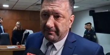Otorgan arresto domiciliario para el exsenador argentino Edgardo Kueider y su pareja