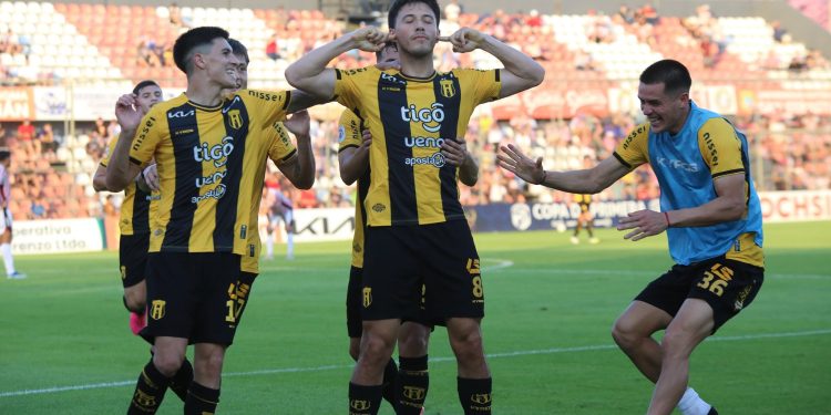 Guaraní vence a San Lorenzo y logra su primer triunfo en el Clausura