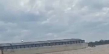 Hallan cuerpo del segundo tripulante desaparecido tras el trágico choque de una barcaza