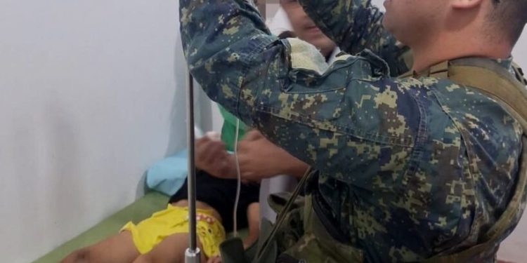 Militares estabilizan y trasladan a una niña tras sufrir una mordedura de serpiente en Arroyito