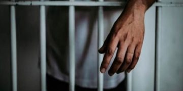 Imputan y piden prisión preventiva para un hombre acusado de abusar sistemáticamente de su hija