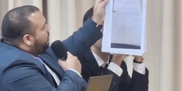 Juez eleva a juicio oral causa contra exujier por el caso de la «mafia de los pagarés»