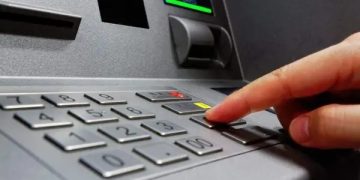 Ministerio de Economía presenta calendario de pagos de salarios y haberes correspondientes a este mes