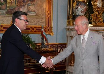 Asume nuevo primer ministro del Reino Unido y promete nuevo modelo económico