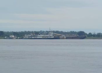 Explosión en una barcaza frente a la Costanera Sur de Asunción deja cuatro personas fallecidas
