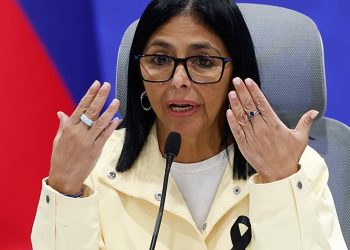 Gobierno de EE. UU. solicita inmunidad diplomática para Delcy Rodríguez y pide desestimar demanda civil en su contra