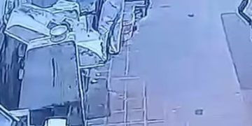 Murió un trabajador tras quedar atrapado en una máquina amasadora industrial