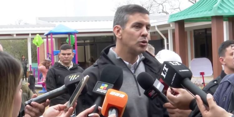 Santiago Peña plantea explorar la gestión de los recursos del subsuelo