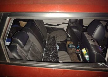 Tortoleros atacan vehículos estacionados en barrio de Asunción