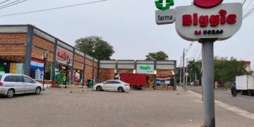 Delincuentes armados asaltan un local de Biggie en el barrio Republicano