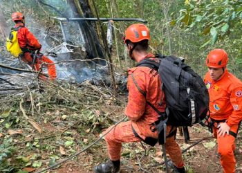 Tres turistas colombianas y el piloto murieron tras caída de un helicóptero en Brasil