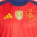 Largas filas para conseguir la nueva camiseta de España con la segunda estrella