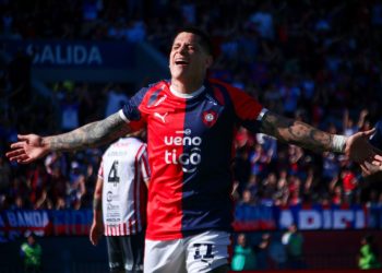 El Ciclón vuelve a sonreír y hunde al Rayadito