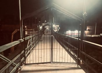 Gendarmería argentina instala vallado en pasarela La Fraternidad, entre Nanawa y Clorinda