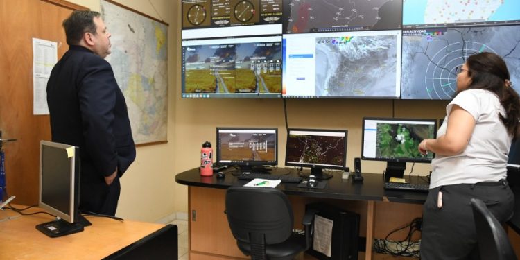Meteorología enfrenta escasez de profesionales y alerta sobre falta de relevo generacional