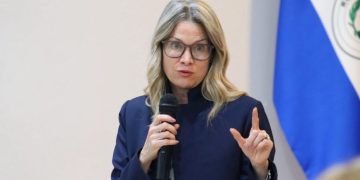 Ejecutivo propone a Estefanía Laterza para Embajada paraguaya en Washington