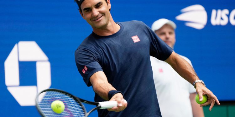 Federer dice que le habría encantado enfrentarse a Carlos Alcaraz y que Djokovic es uno de los favoritos al Abierto de EE.UU.