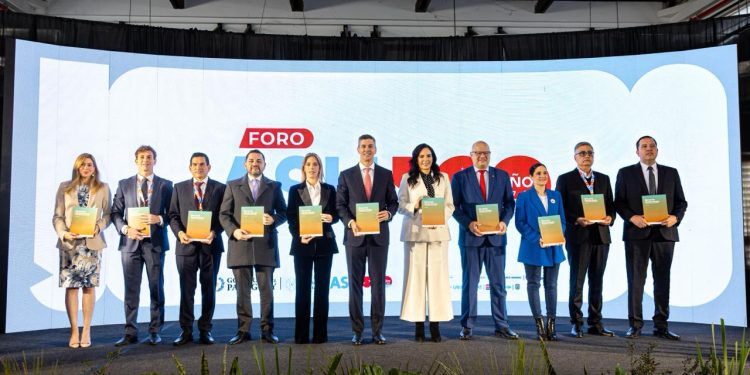 Gobierno impulsa la revitalización del Centro Histórico en el Foro Internacional Asunción 500 Años