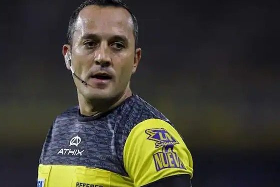 Árbitro es suspendido por preguntar a capitanes si iban a «farmear aura»