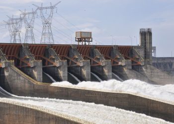 Energía barata y abundante ya no están garantizadas para Paraguay, dicen expertos