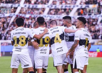 Olimpia golea a Rubio Ñu y corta su mal inicio