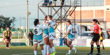 Libertad venció a Guarani y se mantiene como único puntero