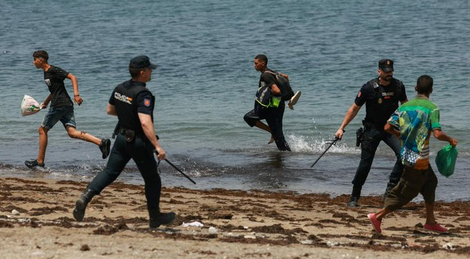 Cerca de 90 muertos durante entrada masiva de migrantes a Ceuta