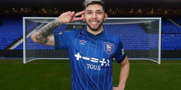 Julio Enciso, cada vez más cerca de volver al Ipswich Town, de Premier League