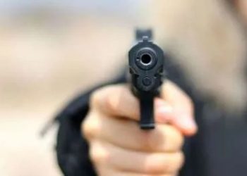 Investigan muerte de un hombre tras recibir un disparo en una plaza de Asunción
