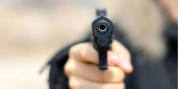 Investigan muerte de un hombre tras recibir un disparo en una plaza de Asunción