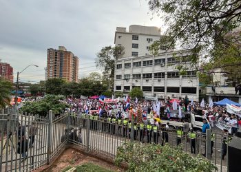 Salud activa plan de contingencia para garantizar servicios esenciales durante huelga médica