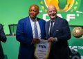 La Confederación Africana de Fútbol confirma su respaldo a Infantino
