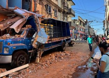 Ya son 132 los muertos y 570 los heridos por el terremoto en Colombia