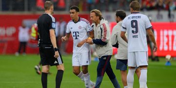 El inicio de temporada de la estrella del Bayern, Jamal Musiala, está en duda tras dos colapsos en dos partidos