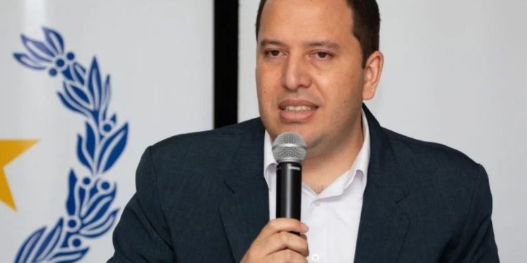 Designan secretario ejecutivo interino en la Senatur