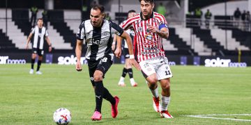 Libertad se impone a San Lorenzo, alcanza la cima y mete presión al 2 de Mayo