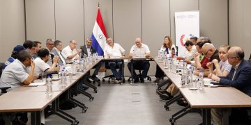 Docentes amenazan con un paro nacional si el Gobierno no mejora oferta salarial