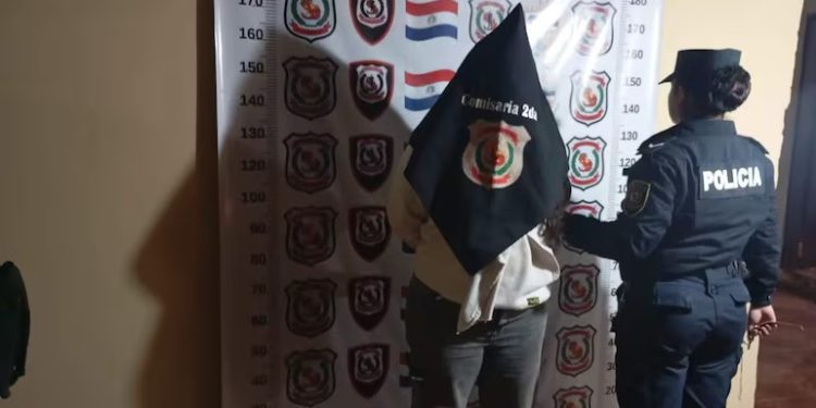 Mujer atacó con un cuchillo a su expareja cuando dormía