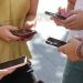 Constitucional francés frenó prohibición de redes sociales para menores de 15 años