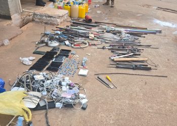Incautan armas, celulares, alcohol y presunta marihuana en el Centro de Prevenidos de CDE