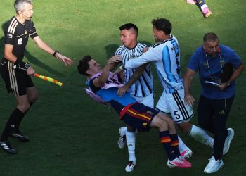 FIFA emite sanciones tras altercados en la final del Mundial 2026 entre España y Argentina