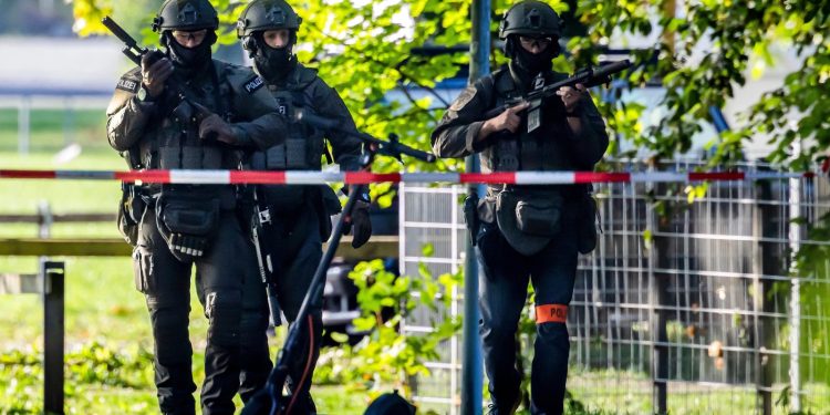 Tiroteo durante una fiesta de música electrónica en Suiza deja un muerto y cinco heridos
