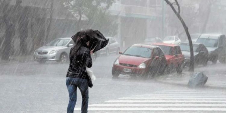 Meteorología advierte sobre ingreso de un sistema de tormentas con lluvias, granizos y fuertes vientos