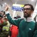 Locura en la llegada de Vozinha a Chile