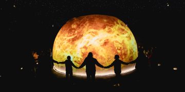 El Museo de Ciencias despliega una agenda especial por el mes de la niñez y el eclipse lunar