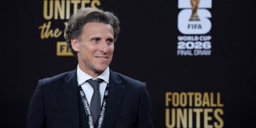 Diego Forlan nuevo DT de Uruguay